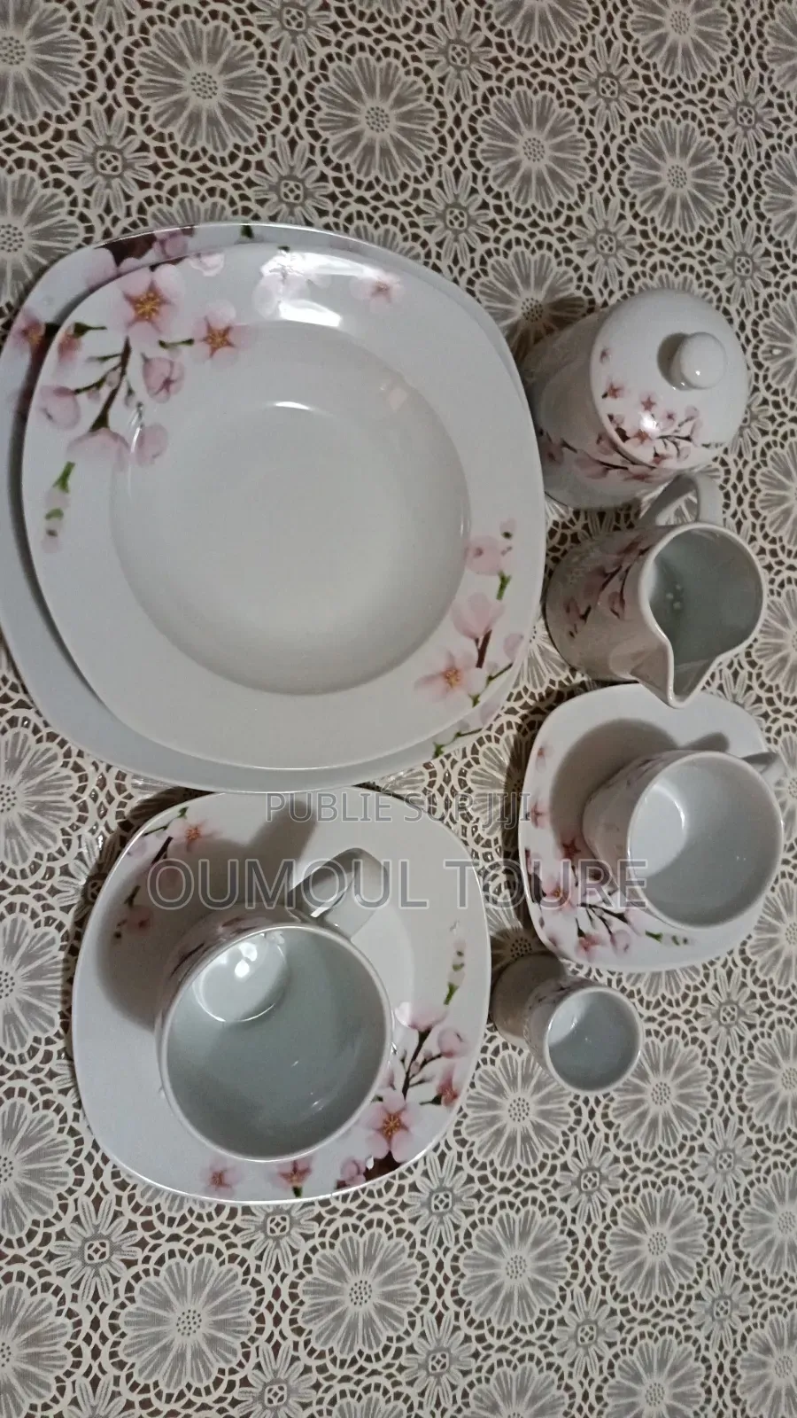 Vaisselle, Assiettes, Ensemble Petit Déjeuner, Diner,