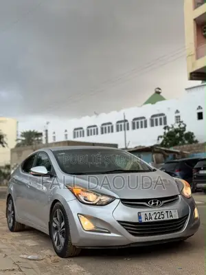 Hyundai Elantra 2017 Gris