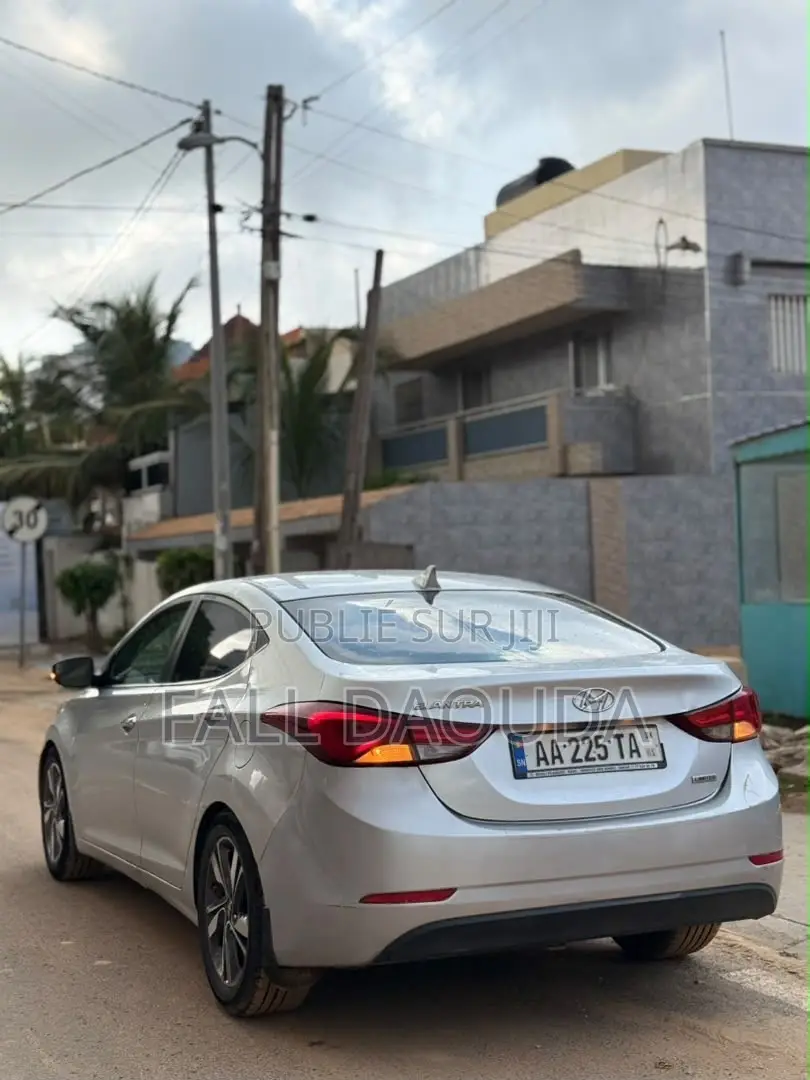 Hyundai Elantra 2017 Gris