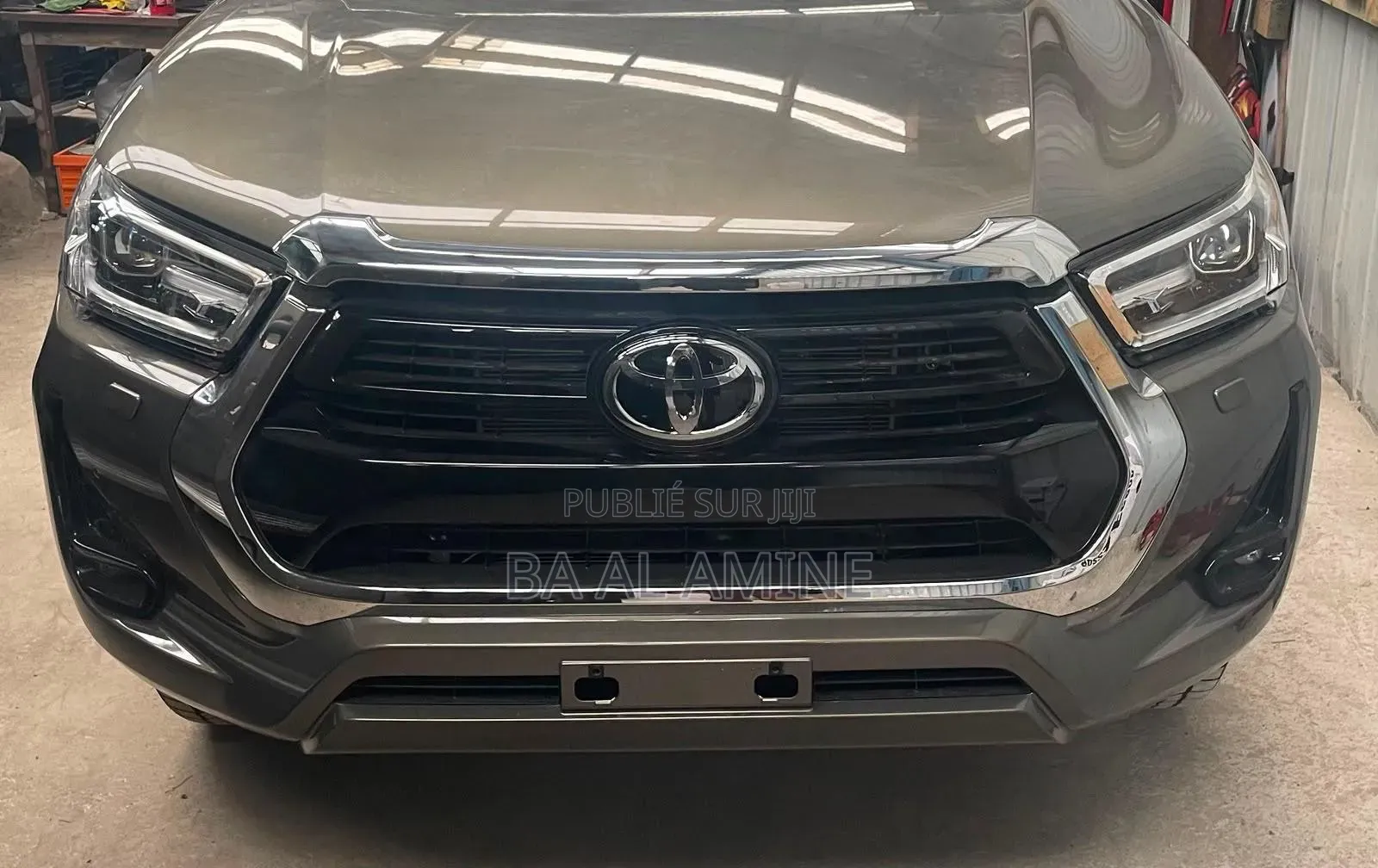 Toyota Hilux 2026 Gris
