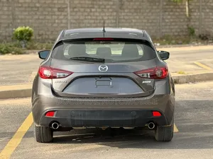 Mazda 3 2016 Gris