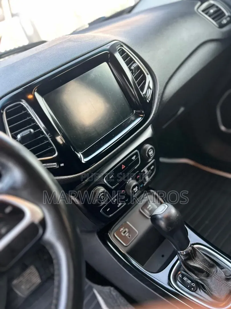 Jeep Compass 2019 Gris