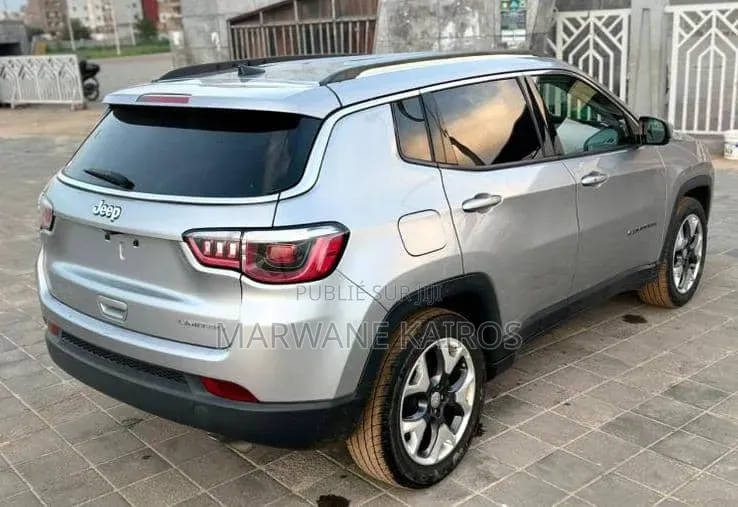 Jeep Compass 2019 Gris