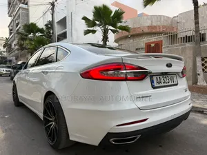 Ford Fusion 2020 Blanc