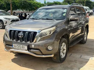 Toyota Land Cruiser Prado 2017 Gris