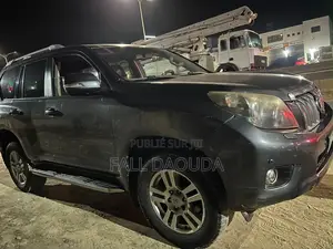 Toyota Land Cruiser Prado 2012 Noir