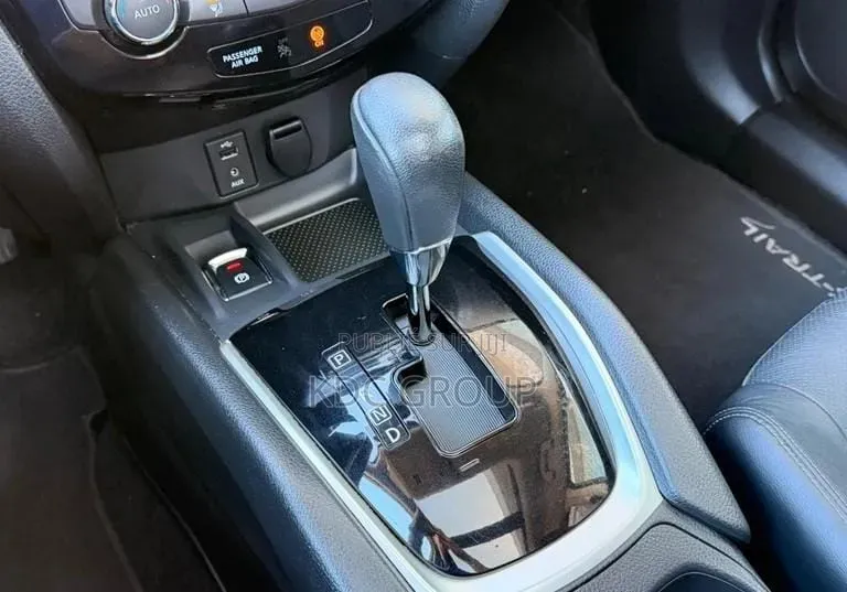 Nissan X-Trail 2017 Gris