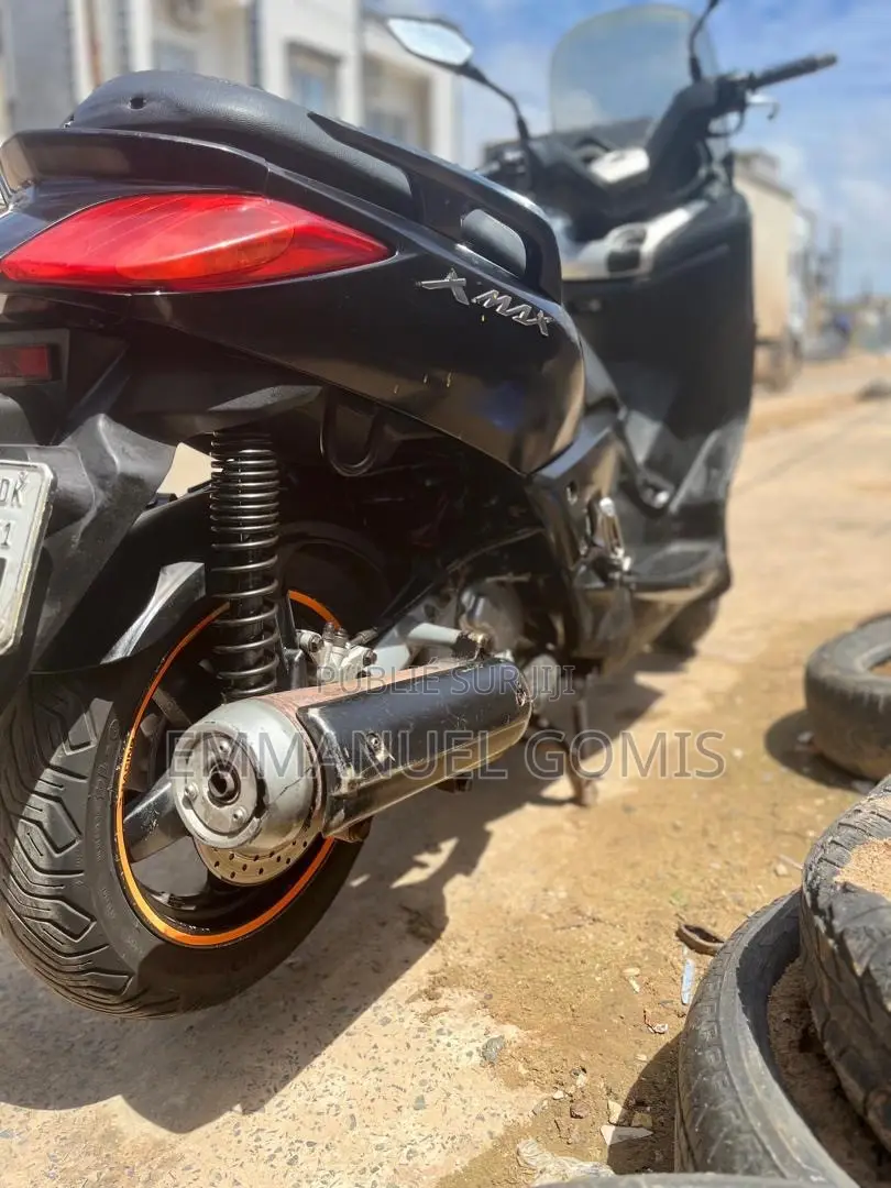 Yamaha 2012 Noir