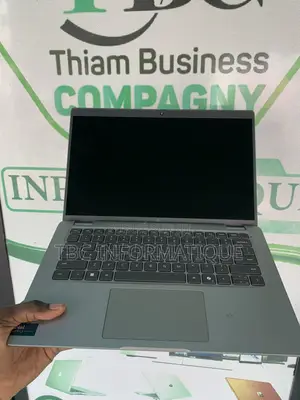 Nouveau Dell Precision 3510 16GB Intel Core Ultra 5 SSD 512GB