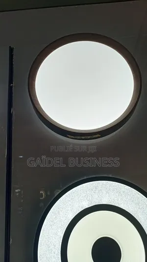 : Plafonnier LED Moderne Cadre Bois - Éclairage Chaud