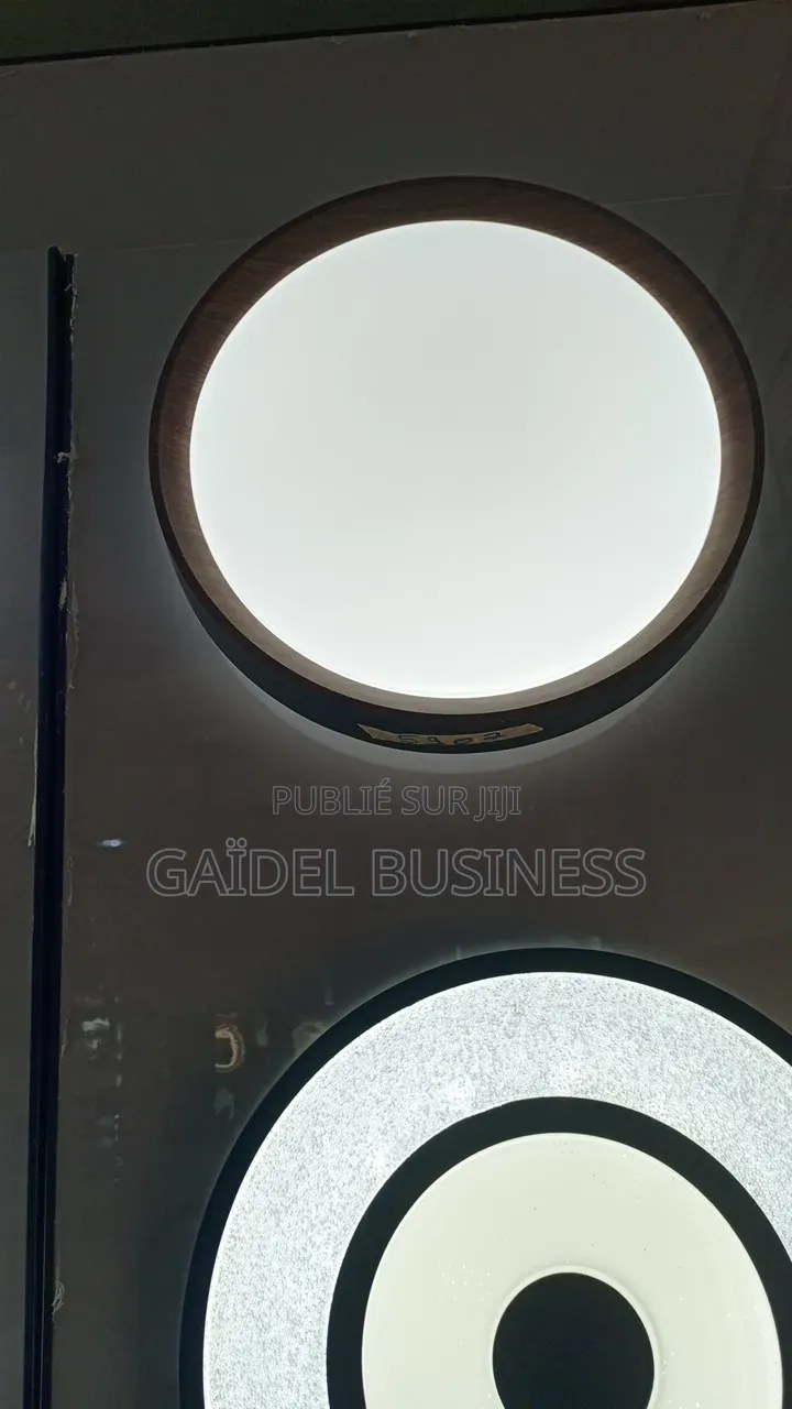 : Plafonnier LED Moderne Cadre Bois - Éclairage Chaud