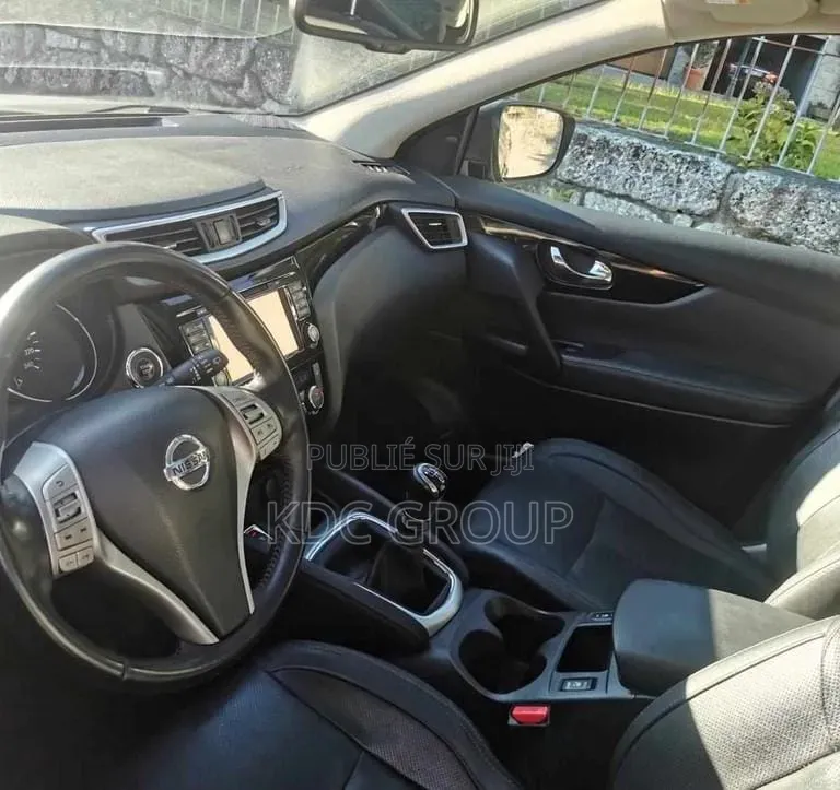 Nissan Qashqai 2015 Gris