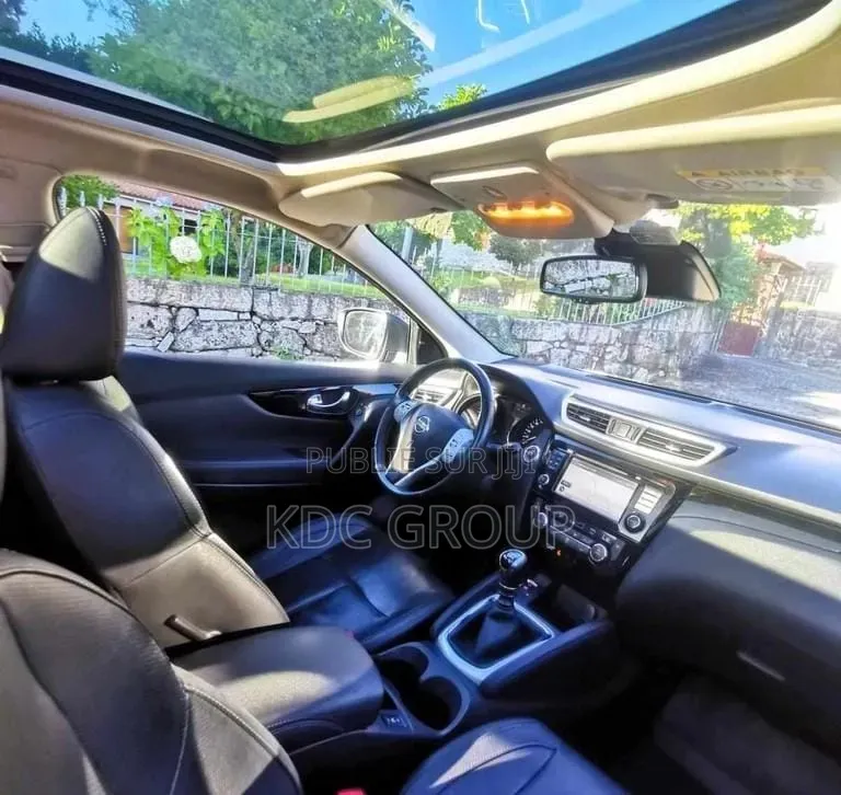 Nissan Qashqai 2015 Gris