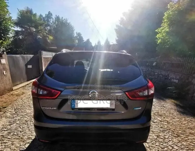 Nissan Qashqai 2015 Gris
