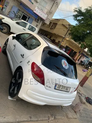 Peugeot 207 2011 Blanc