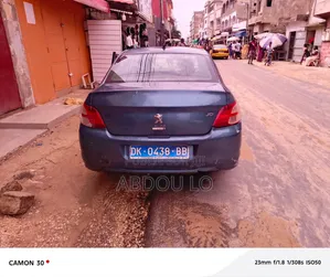 Peugeot 301 2016 Bleu