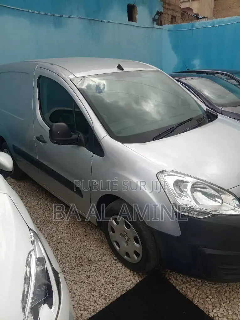 Peugeot Partner 2017 Gris