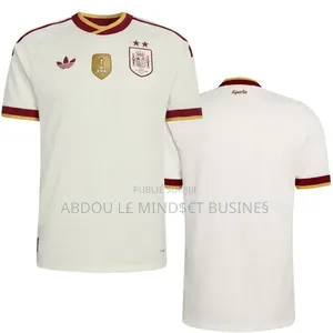 Nouveau Maillot Espagne À Domicile 2 Étoiles Disponible