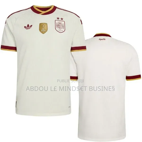 Nouveau Maillot Espagne À Domicile 2 Étoiles Disponible