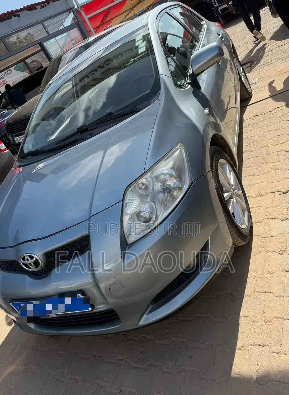 Toyota Auris 2010 Bleu