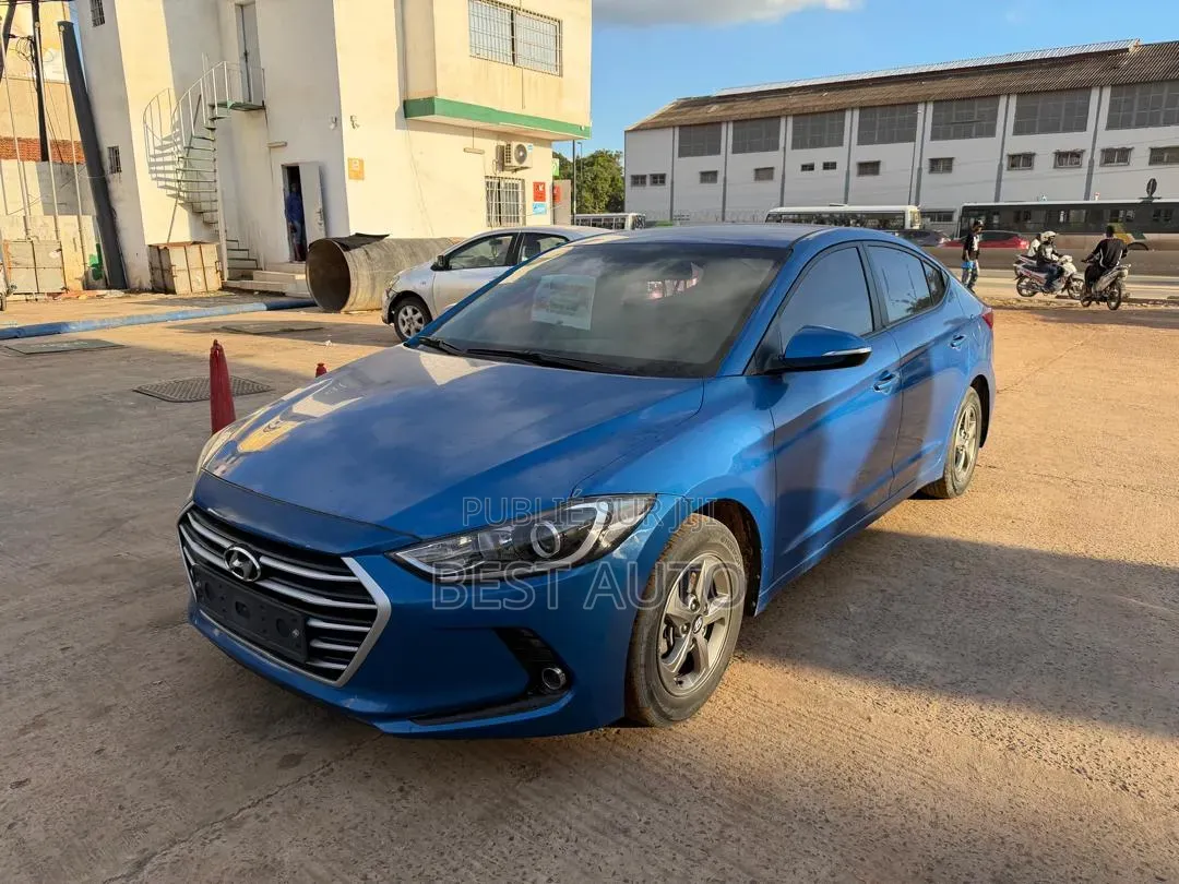 Hyundai Avante 2017 Bleu