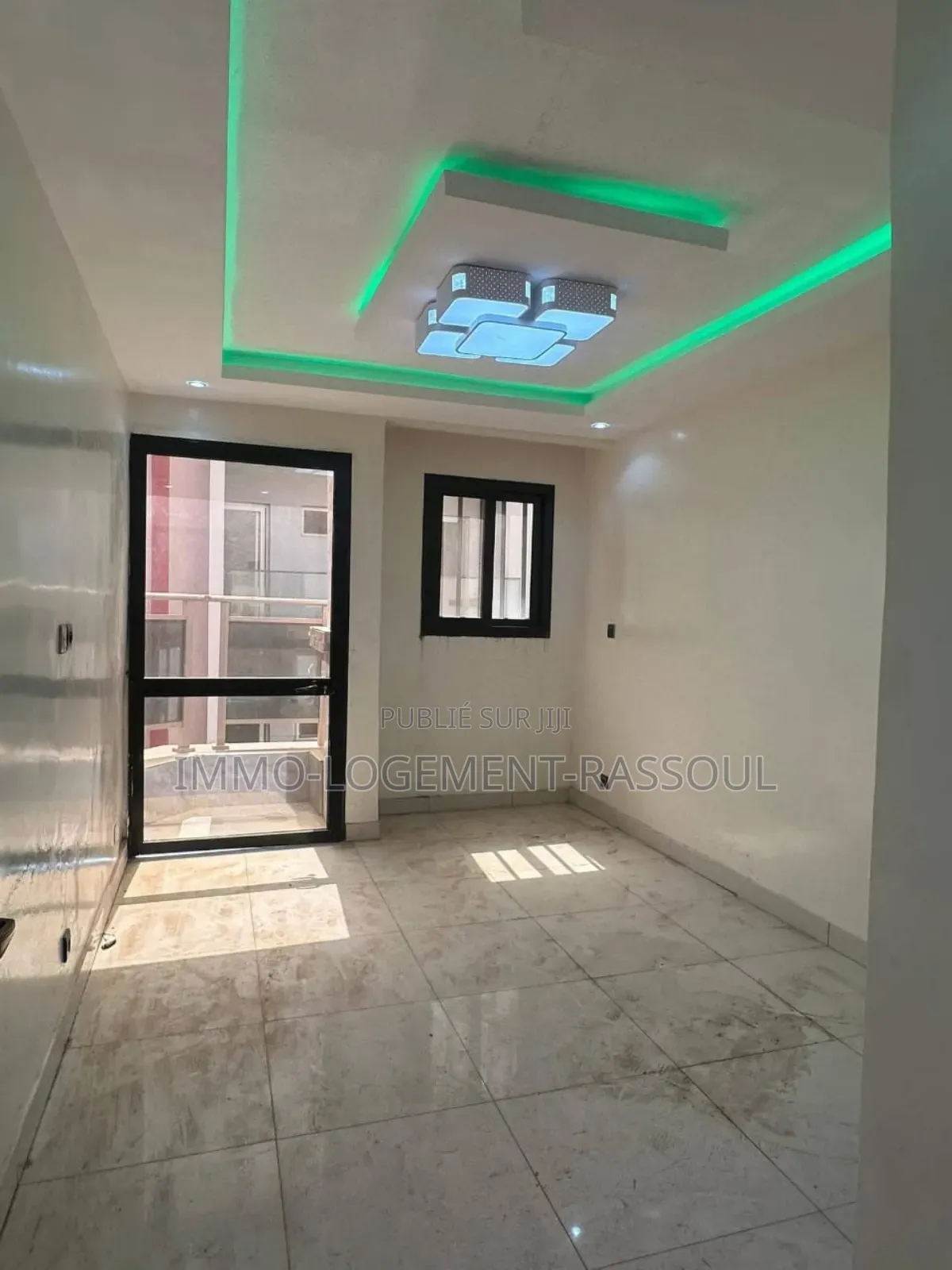3chbre Appartement dans , Ouakam à Louer