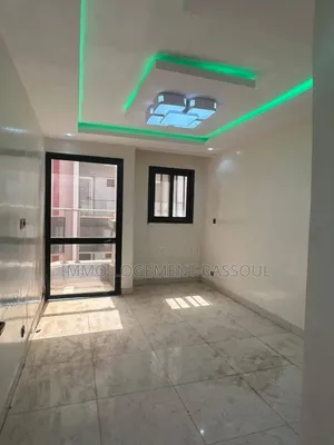 3chbre Appartement dans , Ouakam à Louer
