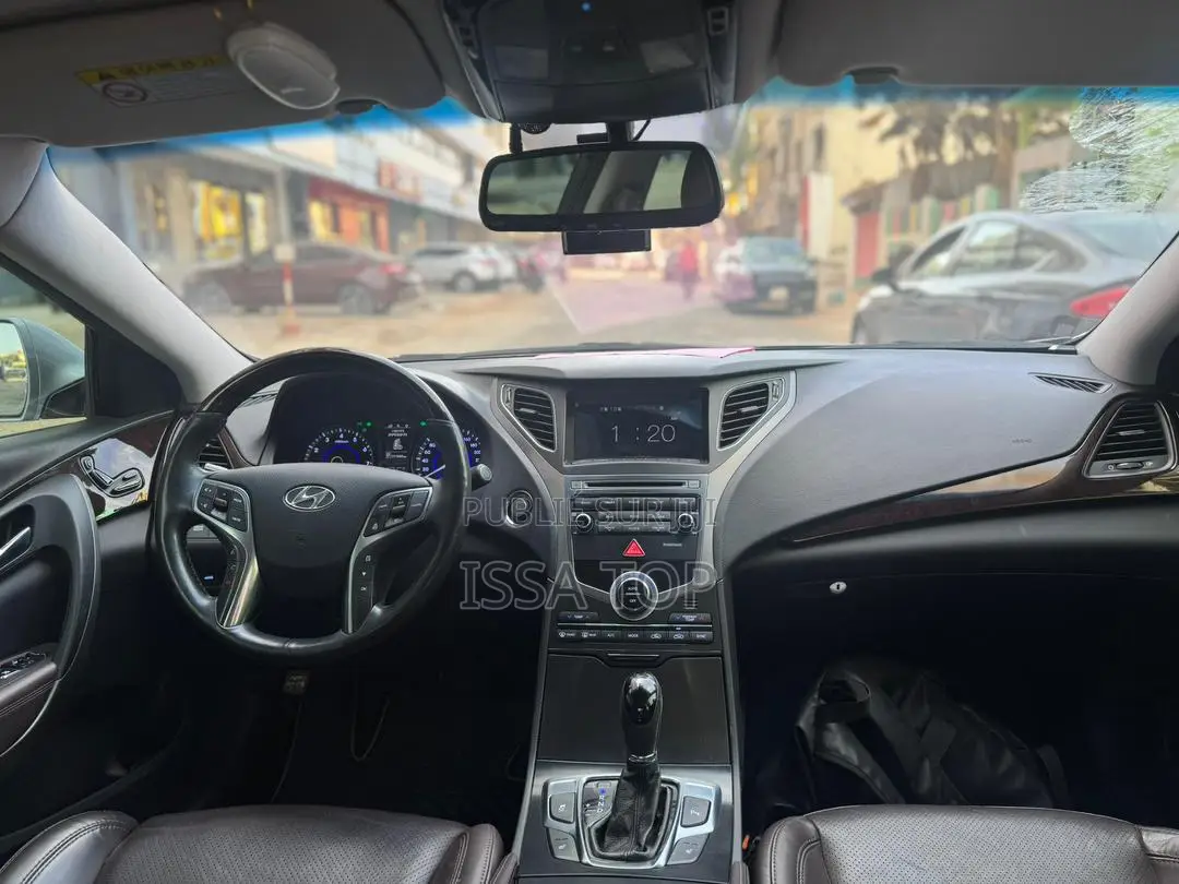 Hyundai Grandeur 2016 Gris