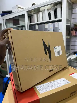Nouveau Acer Aspire V17 16GB Intel Core i7 SSD 512GB