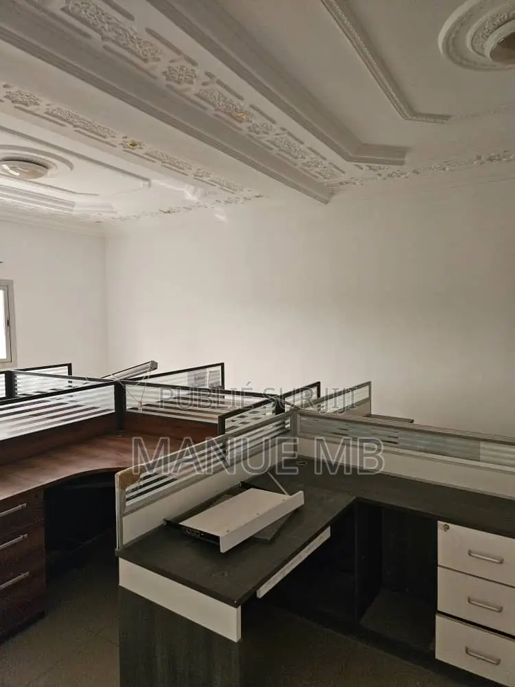 20chbre Villa dans Patricia, Fann-Point E-Amitié à Louer