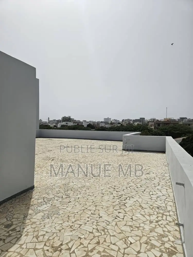 20chbre Villa dans Patricia, Fann-Point E-Amitié à Louer