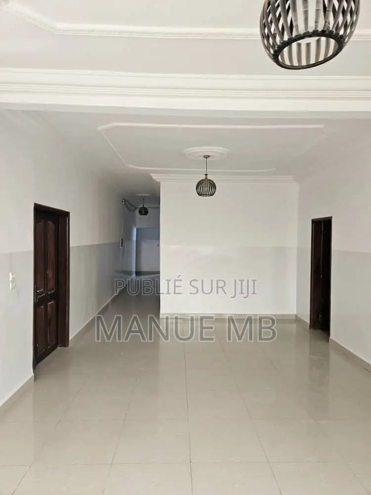 20chbre Villa dans Patricia, Fann-Point E-Amitié à Louer