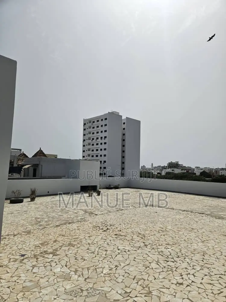 20chbre Villa dans Patricia, Fann-Point E-Amitié à Louer