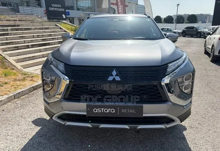 Mitsubishi Eclipse Cross 2024 Gris
