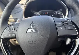 Mitsubishi Eclipse Cross 2024 Gris