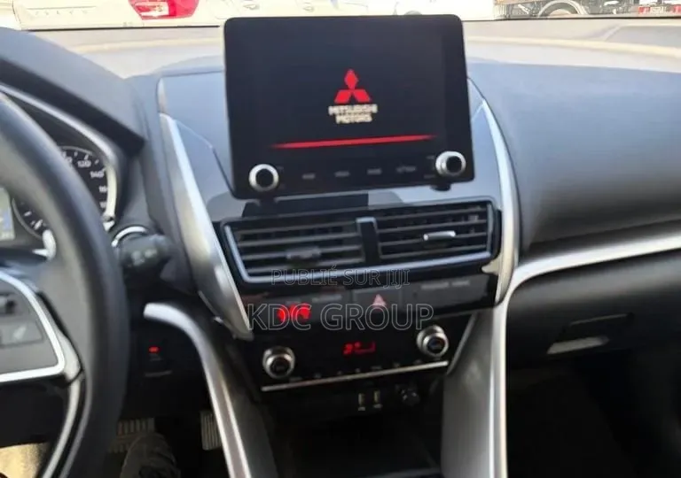 Mitsubishi Eclipse Cross 2024 Gris