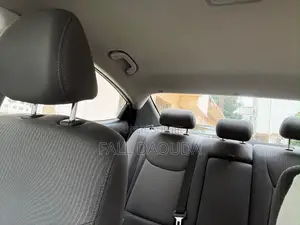 Hyundai Elantra 2015 Gris