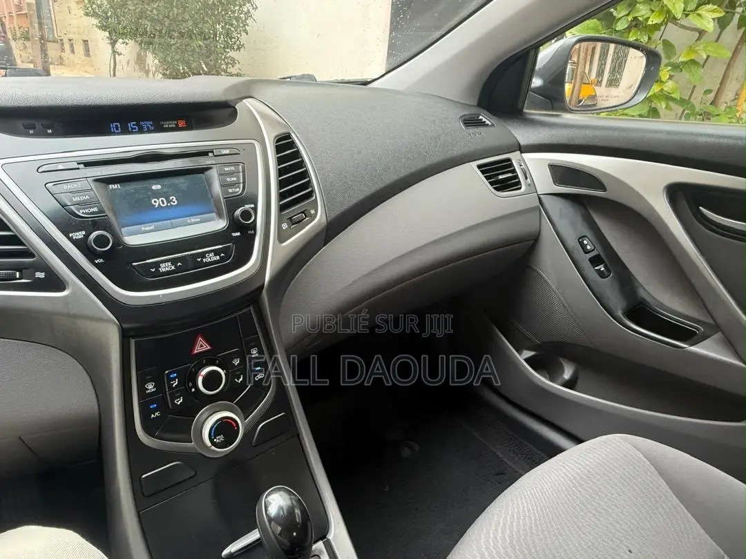 Hyundai Elantra 2015 Gris