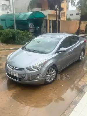 Hyundai Elantra 2015 Gris