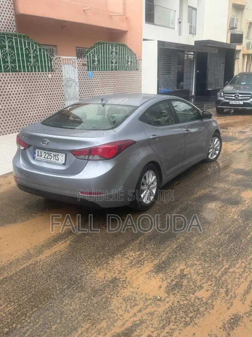 Hyundai Elantra 2015 Gris