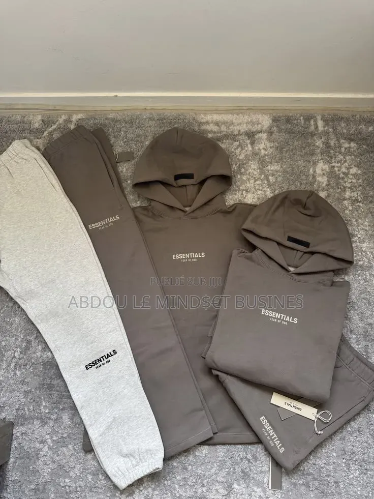 Ensemble Essentiel Pantalon Capuchon Disponible
