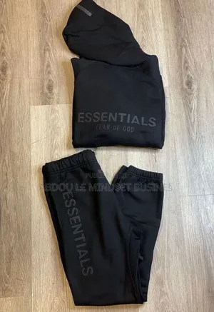 Ensemble Essentiel Pantalon Capuchon Disponible