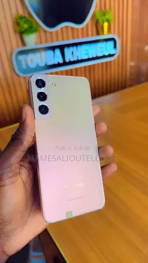 Nouveau Samsung Galaxy S22+ 5G 256 GB Doré