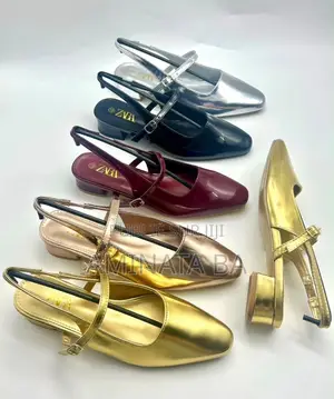 Vente De Chaussures Très Chic Pour Femme