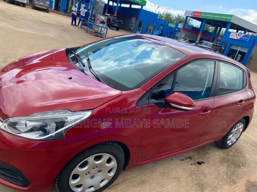 Peugeot 208 2017 Rouge