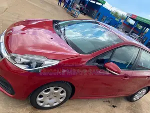 Peugeot 208 2017 Rouge