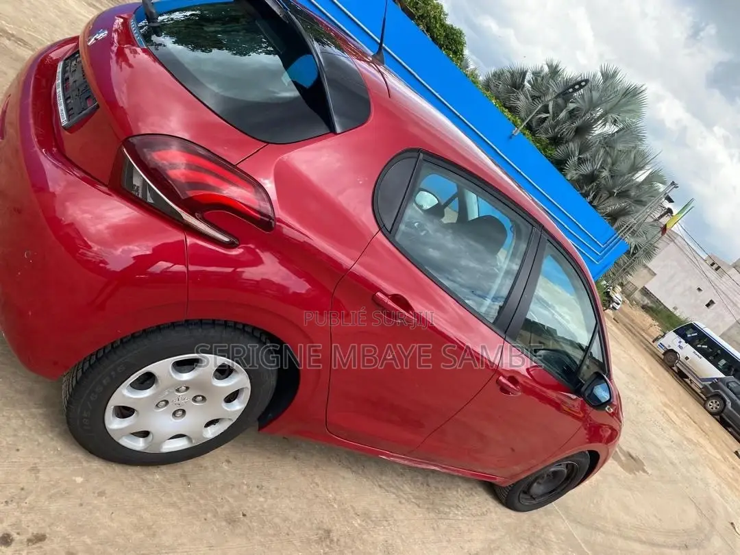 Peugeot 208 2017 Rouge