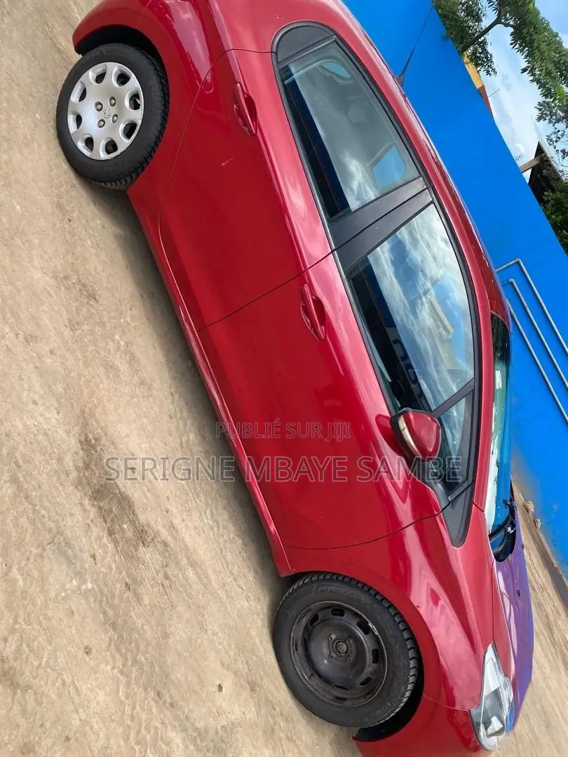 Peugeot 208 2017 Rouge