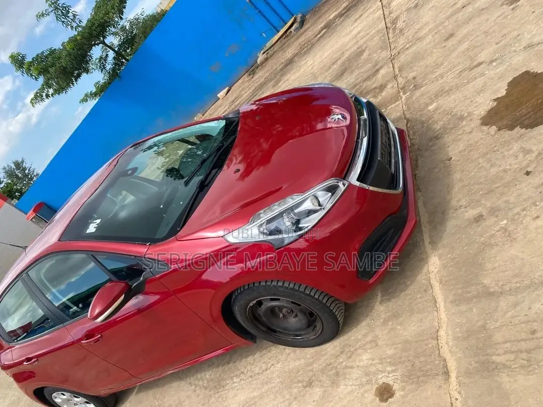 Peugeot 208 2017 Rouge