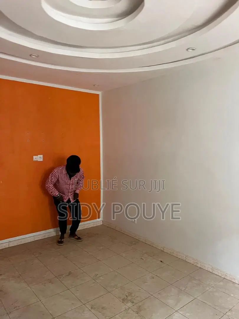 3chbre Maison dans Maison 2, Rufisque à Vendre